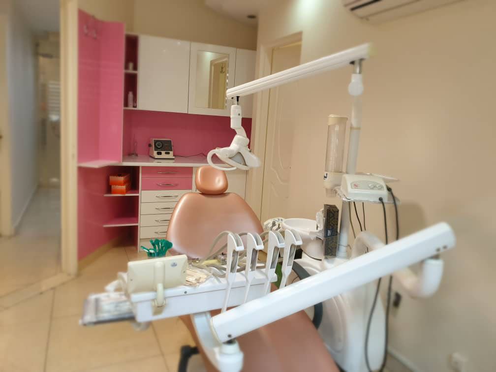 عصب کشی یا عصب کُشی یا درمان ریشه